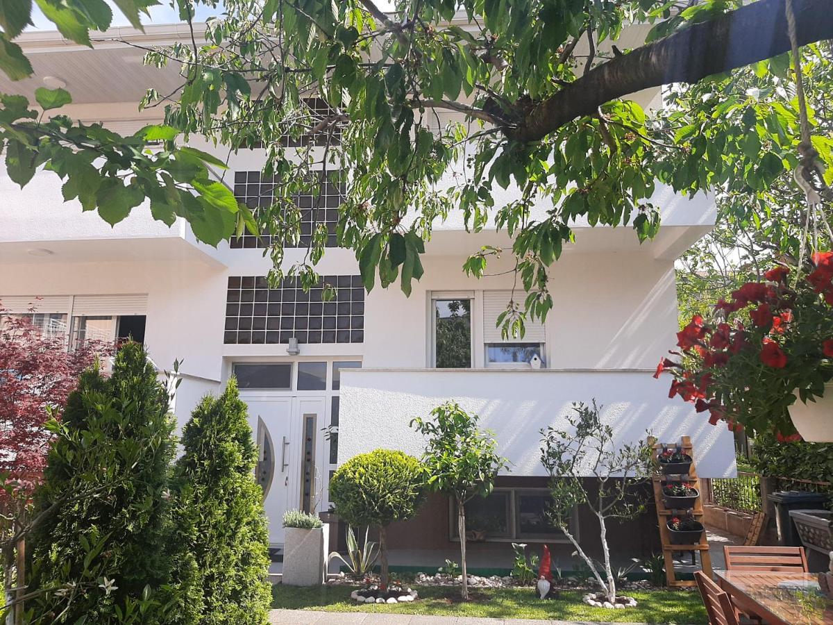 Guest House No 13 Mostar Exterior photo